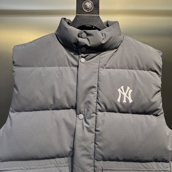 Gray Sleeveless Down Vest - MLB - Picture 3 of 9